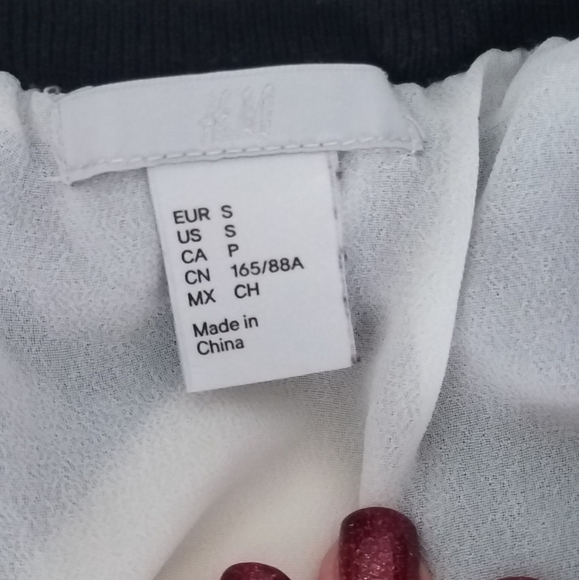 H&M black white split back sweater - Picture 8 of 9